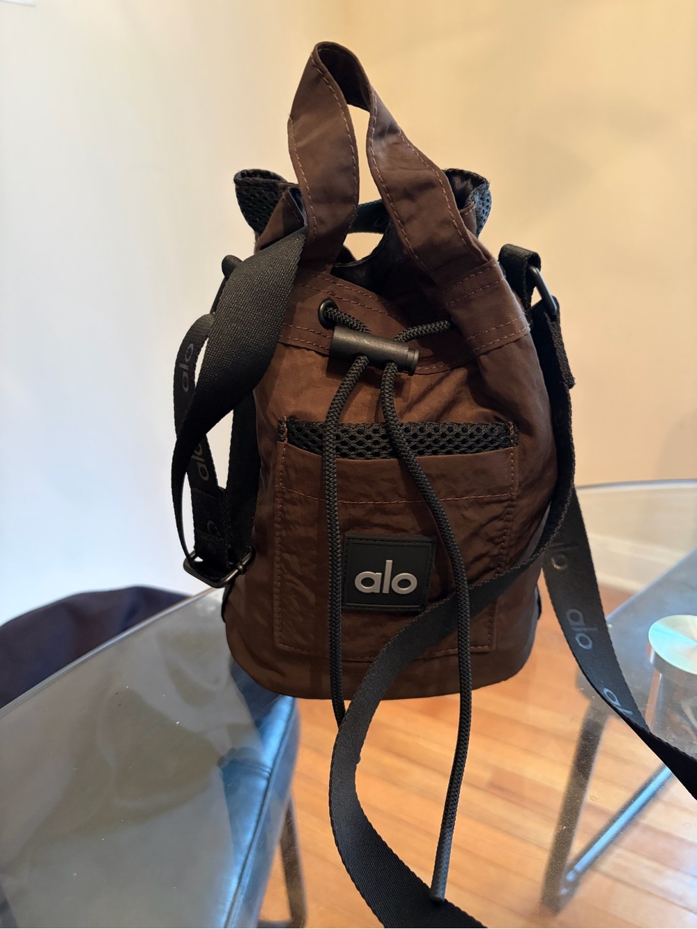 ALO UTILITY CROSS BODY BUCKET BACK